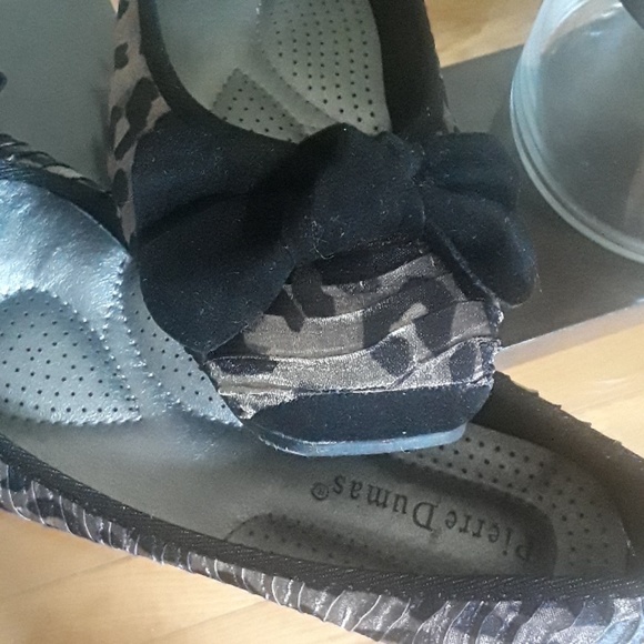 Sleek Flats - Picture 6 of 6